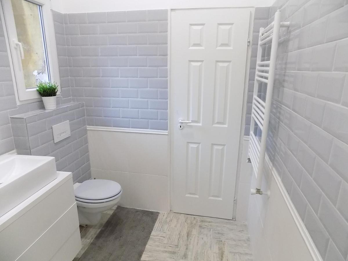 A10 Alkotmany B Apartment Βουδαπέστη Εξωτερικό φωτογραφία